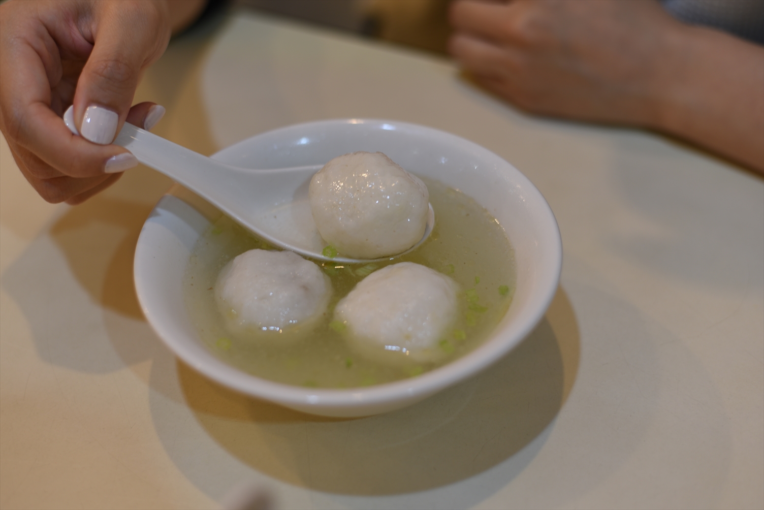 中国から渡り台湾でも愛される 永富魚丸店 のつみれスープ 台北ストーリー