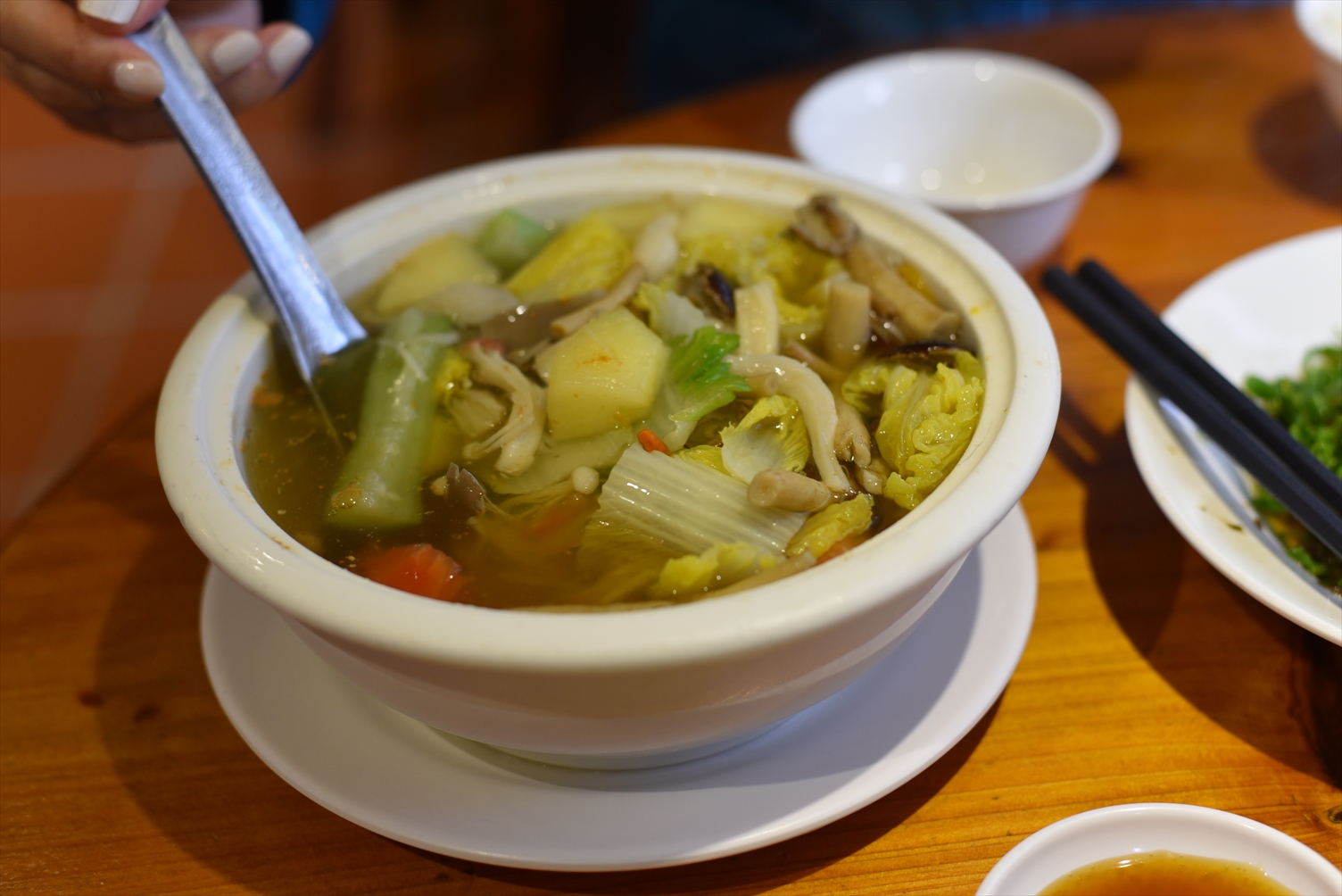 豊盛食堂　永康街　野菜スープ